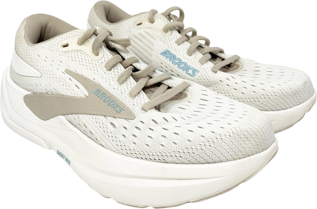 A pair of running shoes